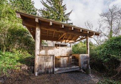 Photo of the Manzanita hideaway.